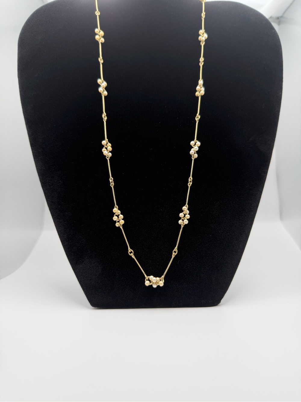 Vintage Avon Gold-Tone Cluster Pearl Necklace